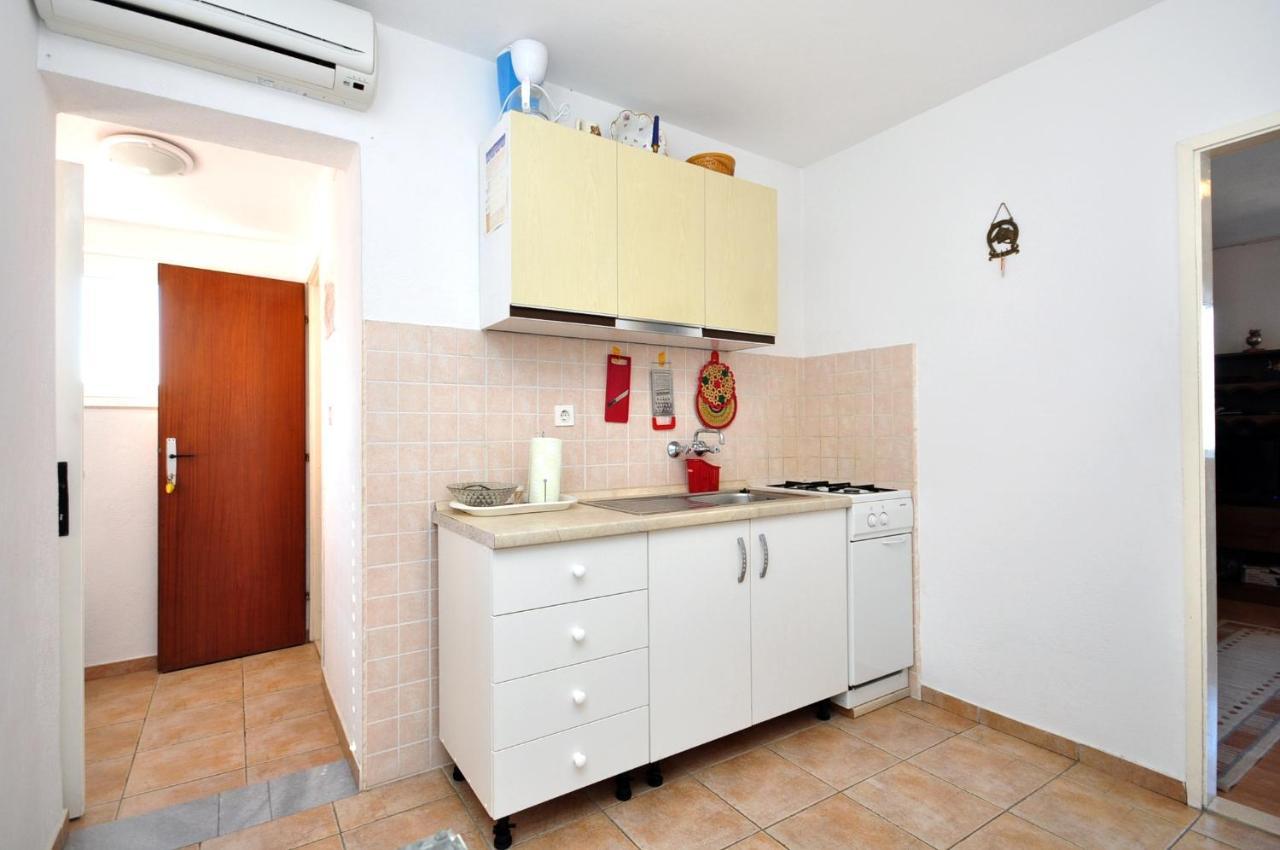 Apartments By The Sea Arbanija, Ciovo - 1085 Trogir Exterior photo