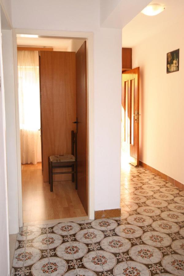 Apartments By The Sea Arbanija, Ciovo - 1085 Trogir Exterior photo